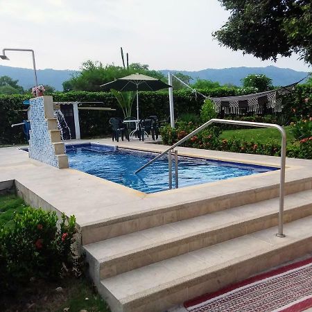 C&H Casa Campestre El Oasis Ricaurte Girardot Bed & Breakfast Ngoại thất bức ảnh