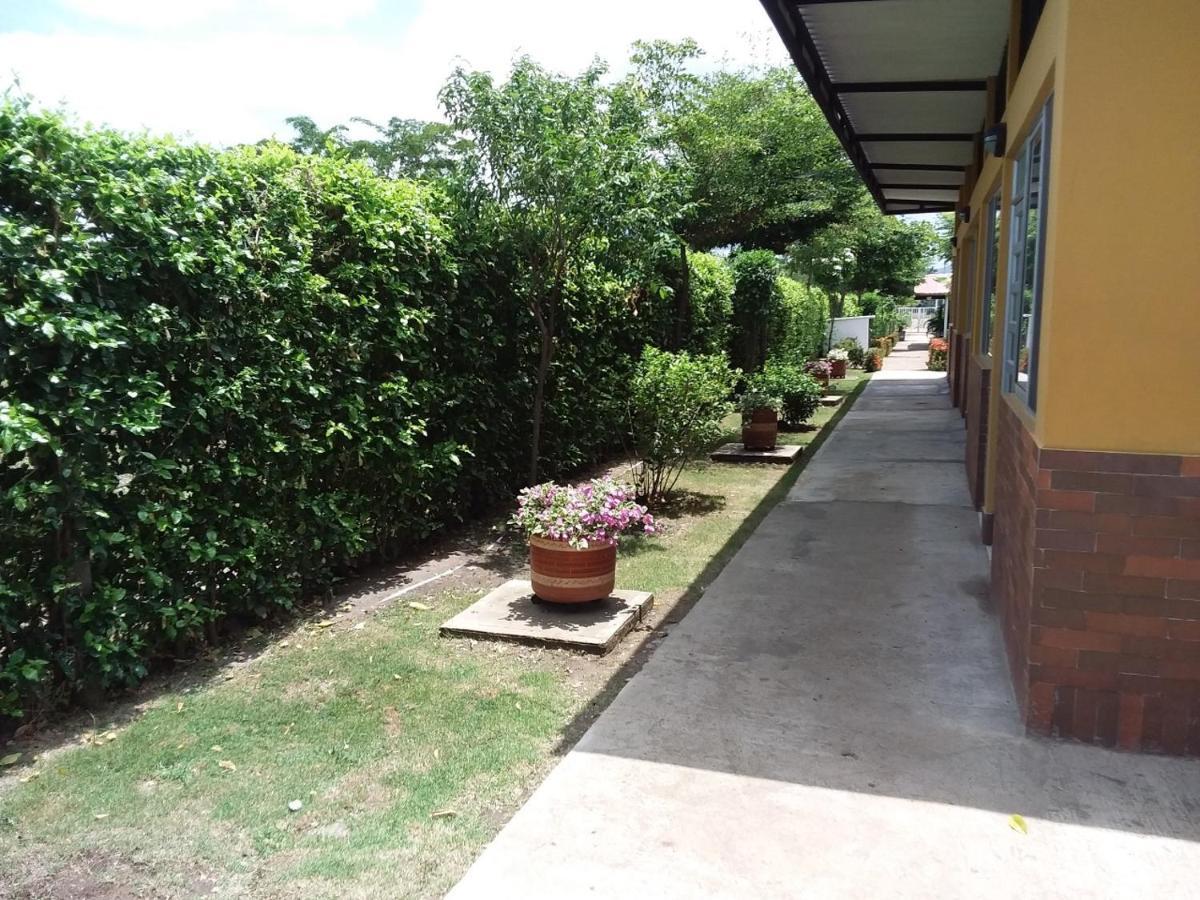 C&H Casa Campestre El Oasis Ricaurte Girardot Bed & Breakfast Ngoại thất bức ảnh