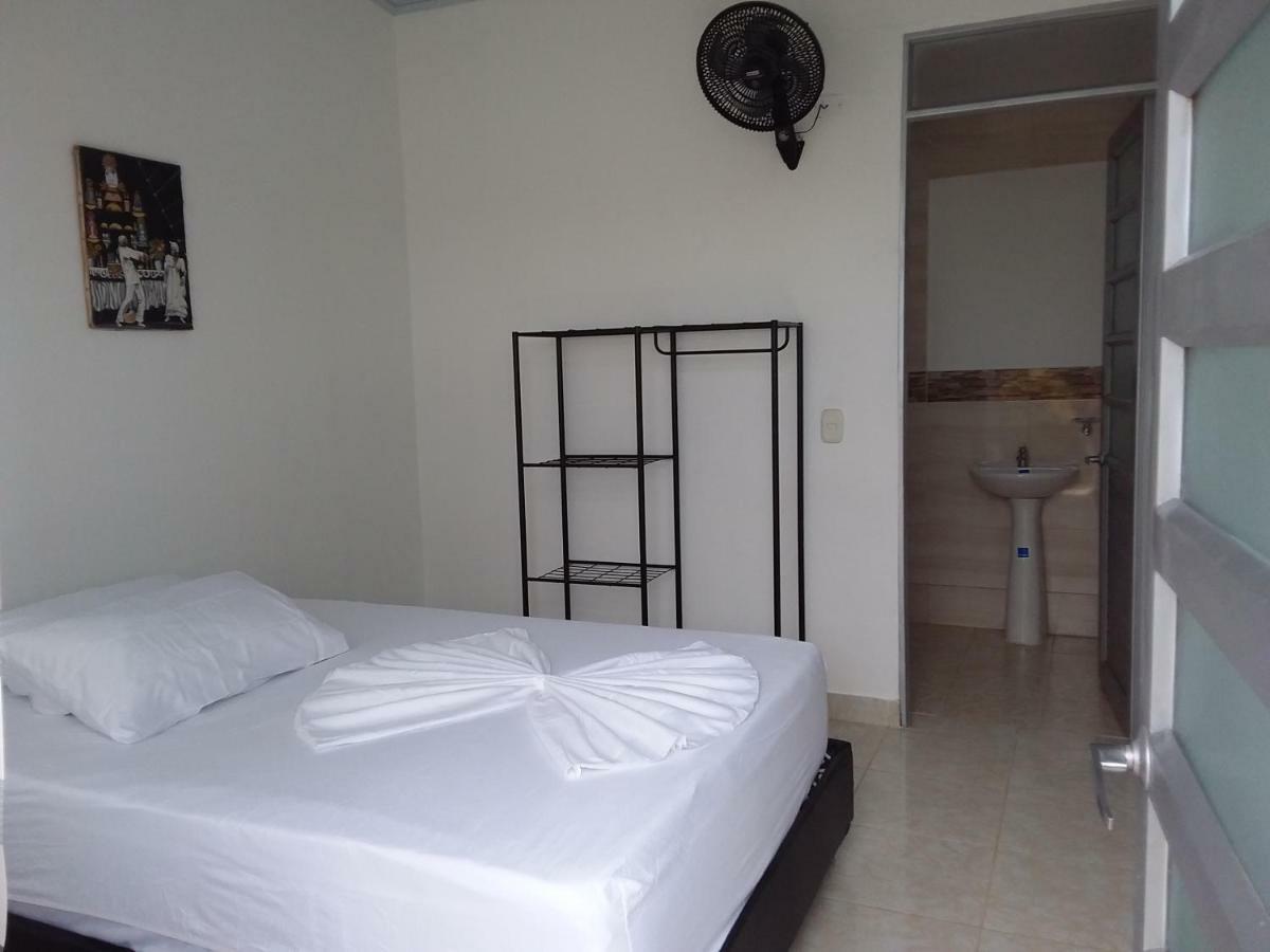 C&H Casa Campestre El Oasis Ricaurte Girardot Bed & Breakfast Ngoại thất bức ảnh